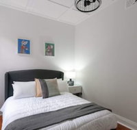Luxurious Heritage Home With Harbour Bridge Views - Holiday Adelaide