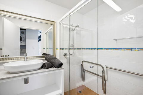 Galleries - 1/28 Peregian Esplanade - Peregian Beach - Holiday Adelaide 7