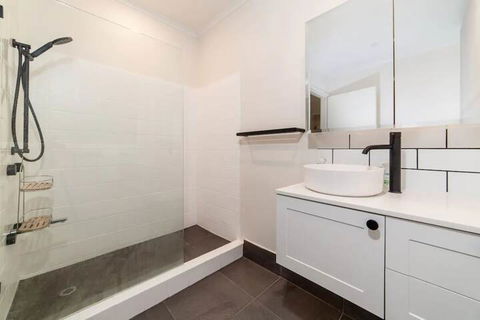 Peaceful 3 Bedroom Apartment In Ascot - Holiday Adelaide 6