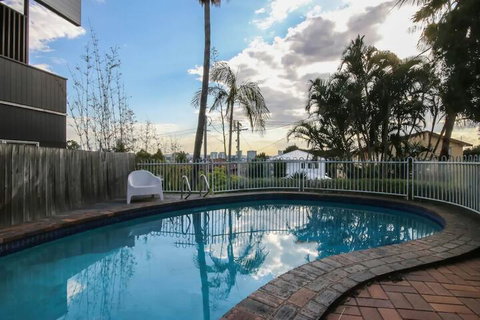 Cosy 1 Bedroom Unit With Views Of The City - Holiday Adelaide 3