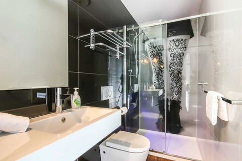 Architecturally Designed Studio 10 Minutes To CBD - Holiday Adelaide 4