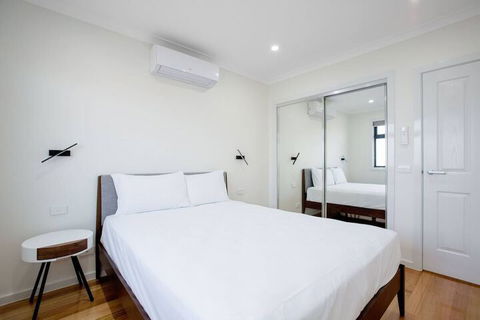 Impressive & Spacious New Townhouse@preston - Holiday Adelaide 3