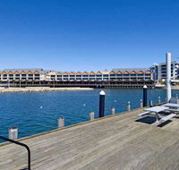 Quality Suites Crest Mandurah - Holiday Adelaide