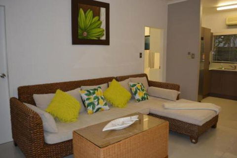 Cairns Reef Retreat - Holiday Adelaide 5