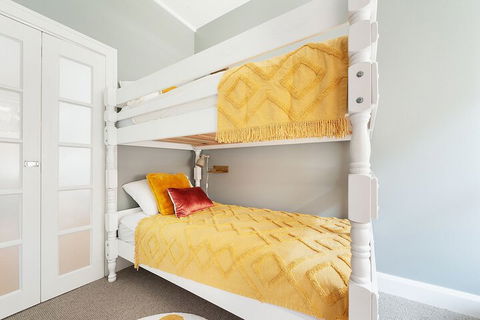 Salty's 2 Bedroom Beach Home - Holiday Adelaide 3