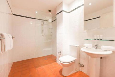 Bold Modern 1 Bed 10 Mins From The City - Holiday Adelaide 3