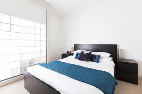 Bold Modern 1 Bed 10 Mins From The City - Holiday Adelaide 5