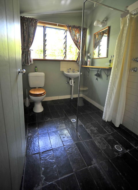 Emma Tiver Heritage Cottage - Holiday Adelaide 5