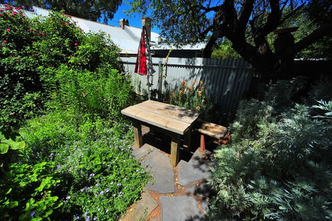 Emma Tiver Heritage Cottage - Holiday Adelaide 6