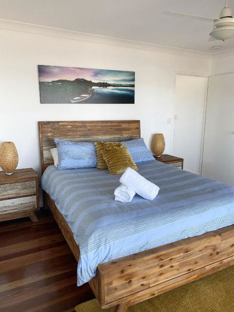 Happy Tides Beachfront Holiday Home - Holiday Adelaide 6