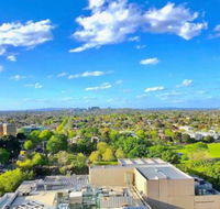 Deluxe Central Park 4B2B APT BoxHill Panorama - Holiday Adelaide