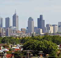 Cosy 1 Bedroom Apartment in Trendy Northcote - Holiday Adelaide