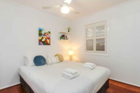 Stylish 3BD Family Home In Leafy Paddington - Holiday Adelaide 0