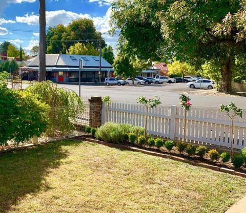 Ambrose On Byng Central Location W / 2 Bathroom - Holiday Adelaide 3