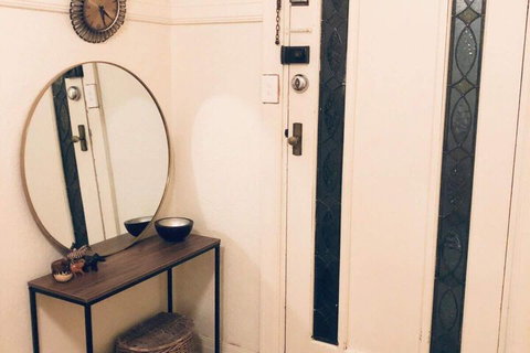 Art Deco Apt In Sunny Elwood Minutes To St. Kilda - Holiday Adelaide 0