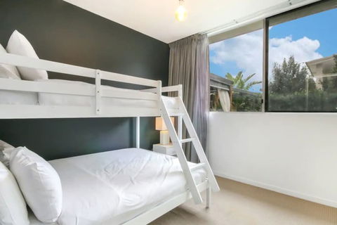 Spacious 2 Bedroom Apartment In Ascot With Large Private Garden - Holiday Adelaide 1