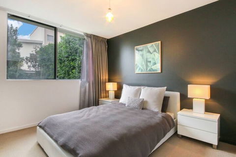 Spacious 2 Bedroom Apartment In Ascot With Large Private Garden - Holiday Adelaide 4