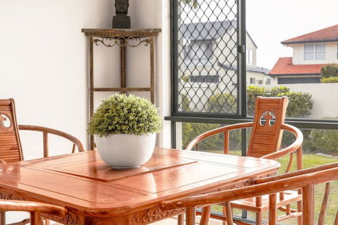 Mermaid Beach House - Holiday Adelaide 7