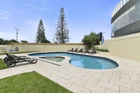 Zenith - Q Stay - Holiday Adelaide 0