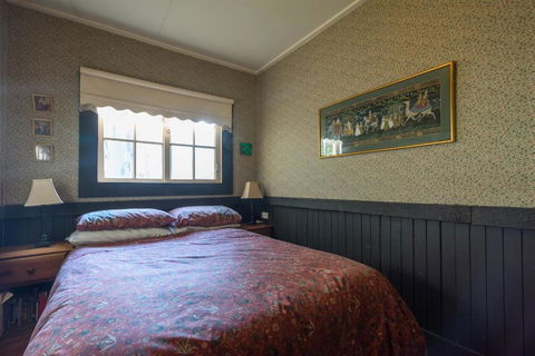 Walhalla Coach House - Holiday Adelaide 2