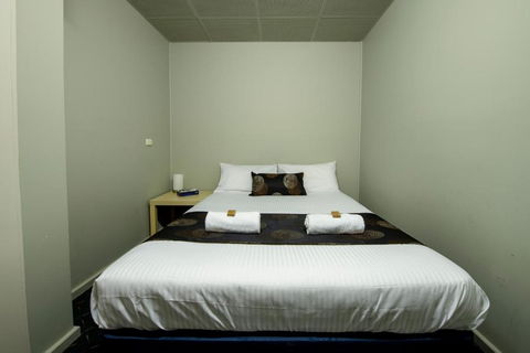 City Centre Motel Hotel - Holiday Adelaide 1
