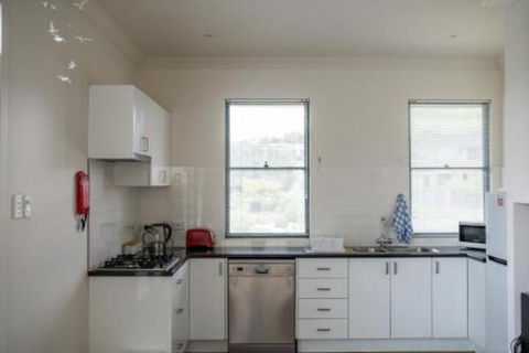 Five Bed Five Bath Five Star View 2 Mins To CBD Wentworth Estate - Holiday Adelaide 4