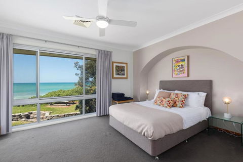 Captains Quarters - Holiday Adelaide 3