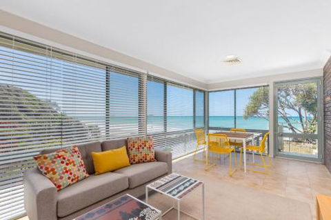 Captains Quarters - Holiday Adelaide 6
