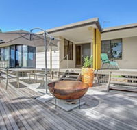 On the Hill at Metung - Holiday Adelaide