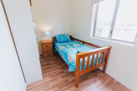Bruces Waterside Units - Holiday Adelaide 6