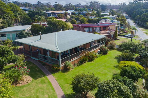 Bruces Waterside Units - Holiday Adelaide 4