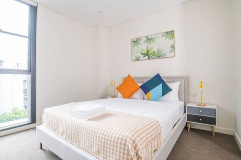 Bright & Modern! 2bed 2bath APT With Parking - Holiday Adelaide 7