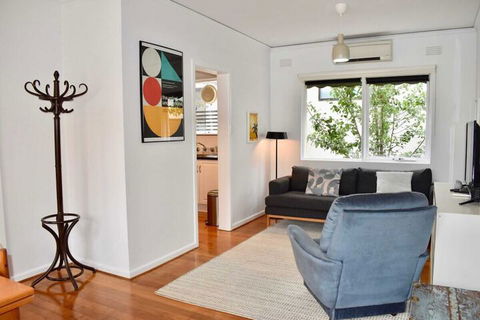 Charming 1BD Apartment In Leafy Green Hawthorn! - Holiday Adelaide 3