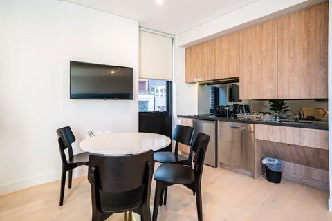 Newlife Serviced Apartments - Holiday Adelaide 5