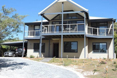 Jay's Beach House - Holiday Adelaide 6