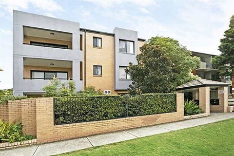 Walking Distance To Coogee Beach MOUNT - Holiday Adelaide 1