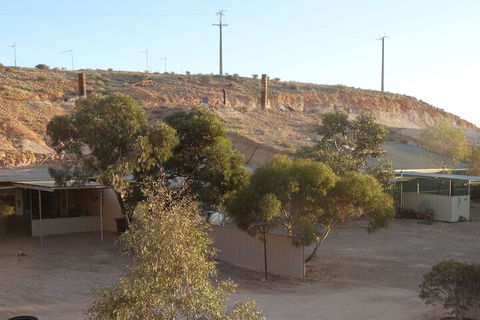 Di's Dugouts - Holiday Adelaide 1