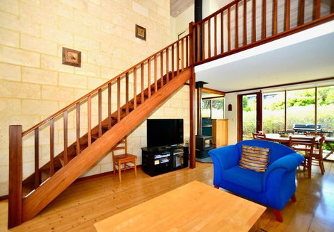 Cowrie Chalet - Holiday Adelaide 5