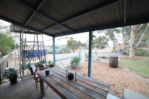 Kookaburra Cottage - Holiday Adelaide 6