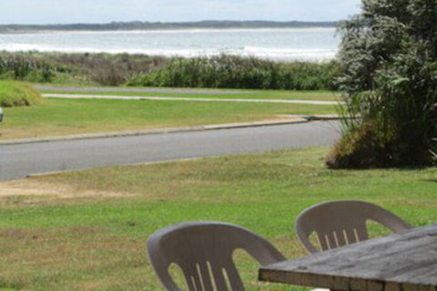 Jen's Beach House - Holiday Adelaide 2