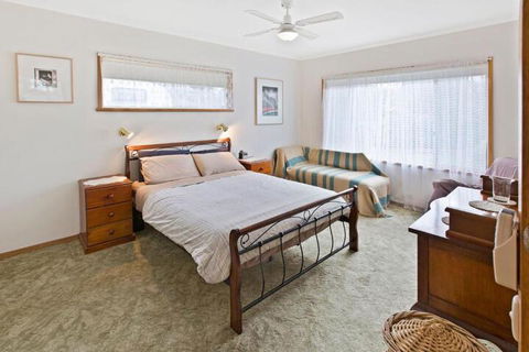 Sama Sama Walking Distance To Town & Water - Holiday Adelaide 5