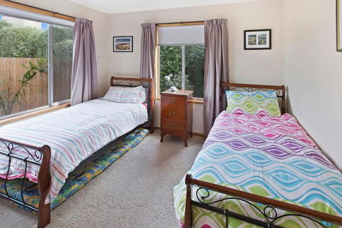 Sama Sama Walking Distance To Town & Water - Holiday Adelaide 2