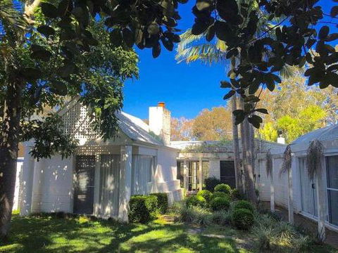 Wisteria Cottage On The Lagoon / Beach - Holiday Adelaide 6