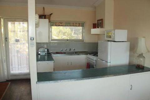 Sand N Sun Beach House - Holiday Adelaide 3