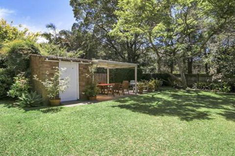 Spacious Two Bedroom Apartment In Crows Nest HUNT1 - Holiday Adelaide 4