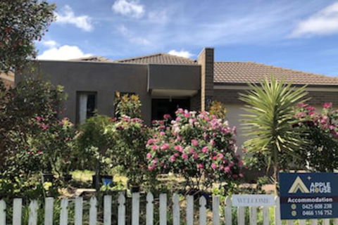 Apple House - Holiday Adelaide 0