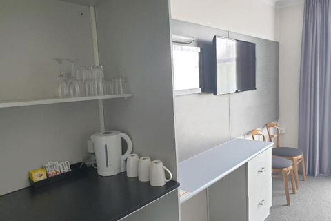 Prospect Hotel Motel - Holiday Adelaide 7