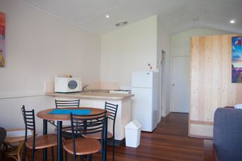 15 Korora Palms 1 Bedroom Bure - Holiday Adelaide 3