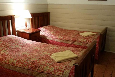 About Town Cottages - Holiday Adelaide 4