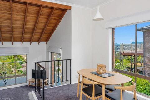 The Lookout - Holiday Adelaide 2